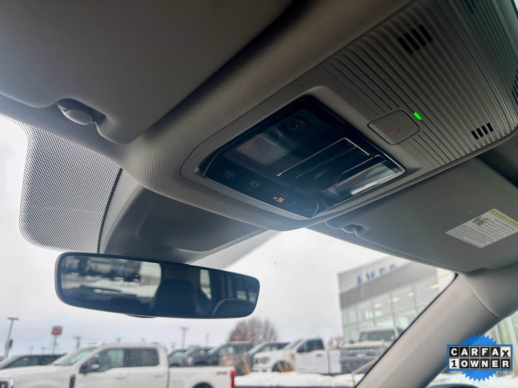 Used 2024 Volkswagen Atlas SEL Premium R-Line image 21