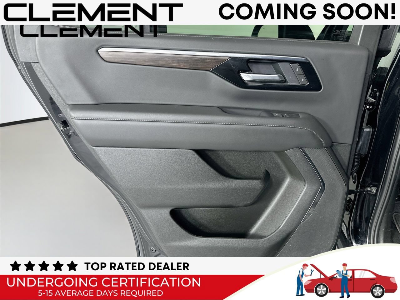 Used 2025 Chevrolet Tahoe Z71 AWD/4WD image 30