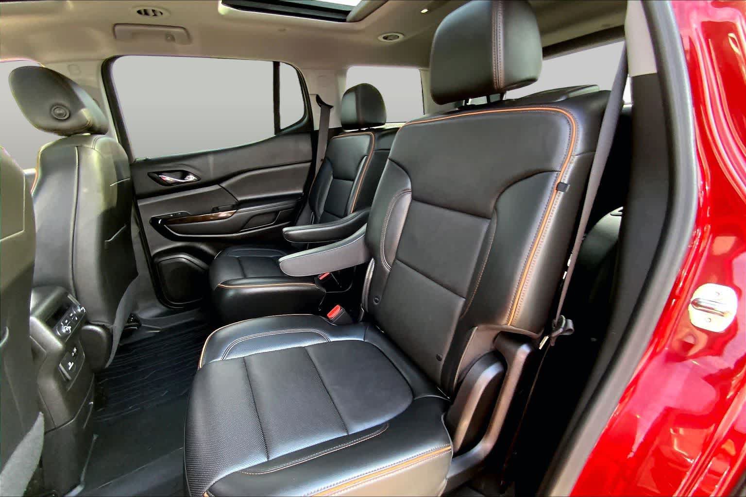 Used 2023 GMC Acadia AT4 w/ Technology Package AWD/4WD image 19