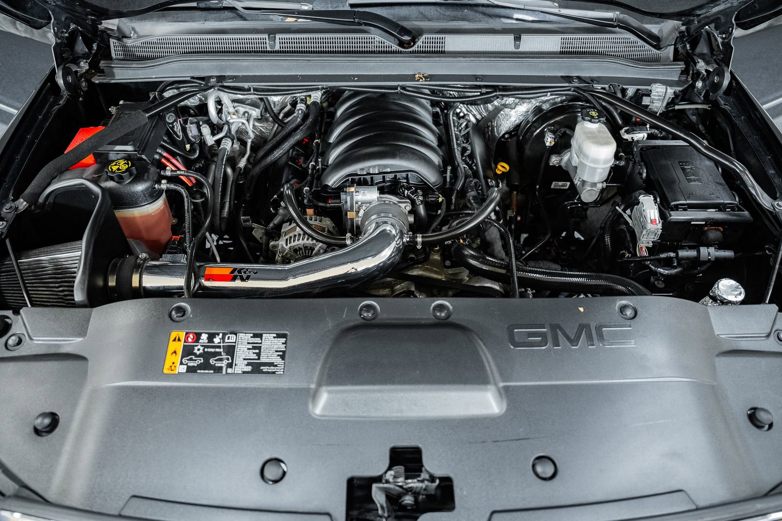 Used 2018 GMC Yukon Denali image 22