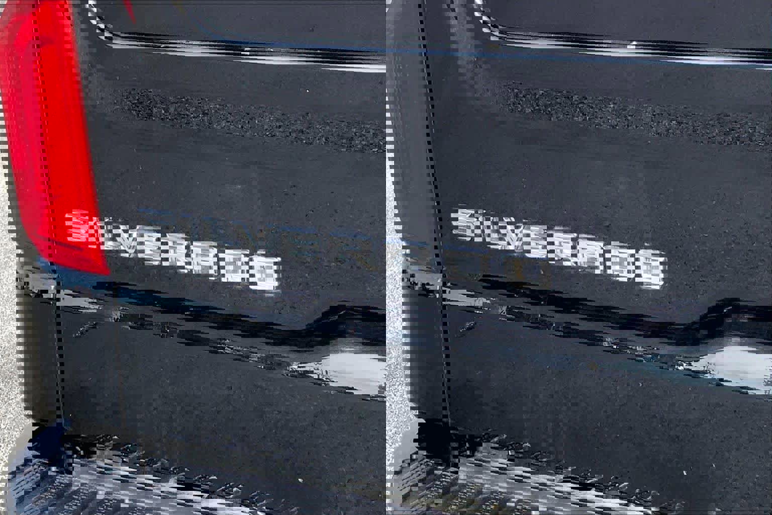 Used 2025 Chevrolet Silverado 1500 LT Trail Boss w/ Convenience Package II image 28