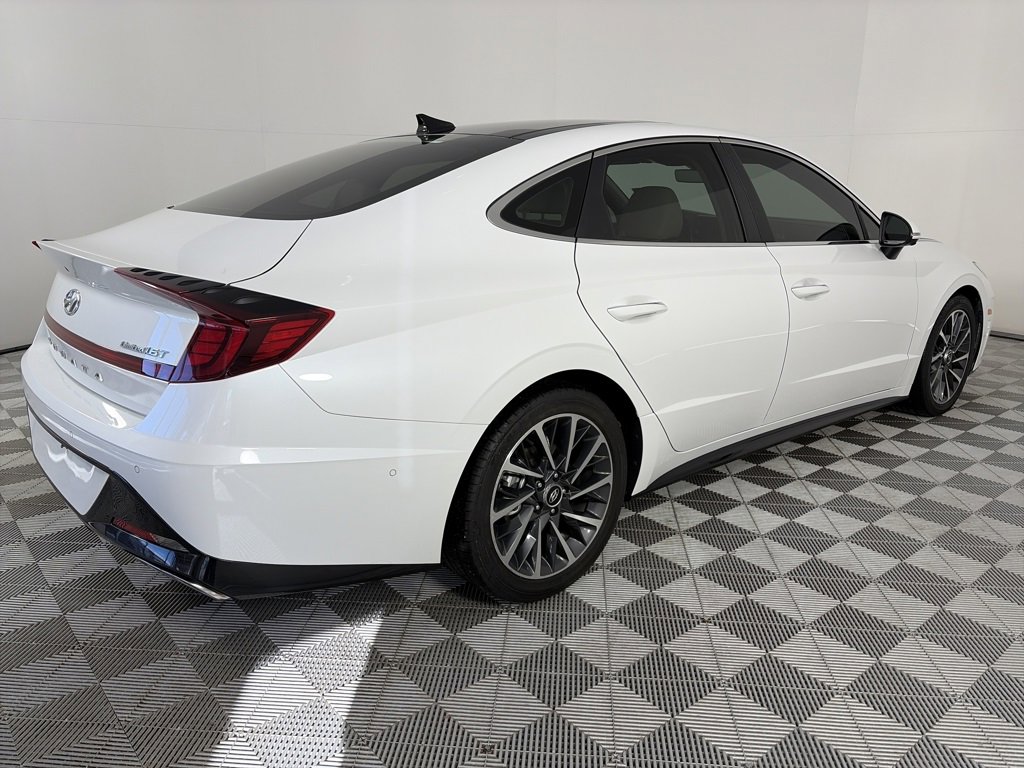 Used 2022 Hyundai Sonata Limited w/ Cargo Package image 7