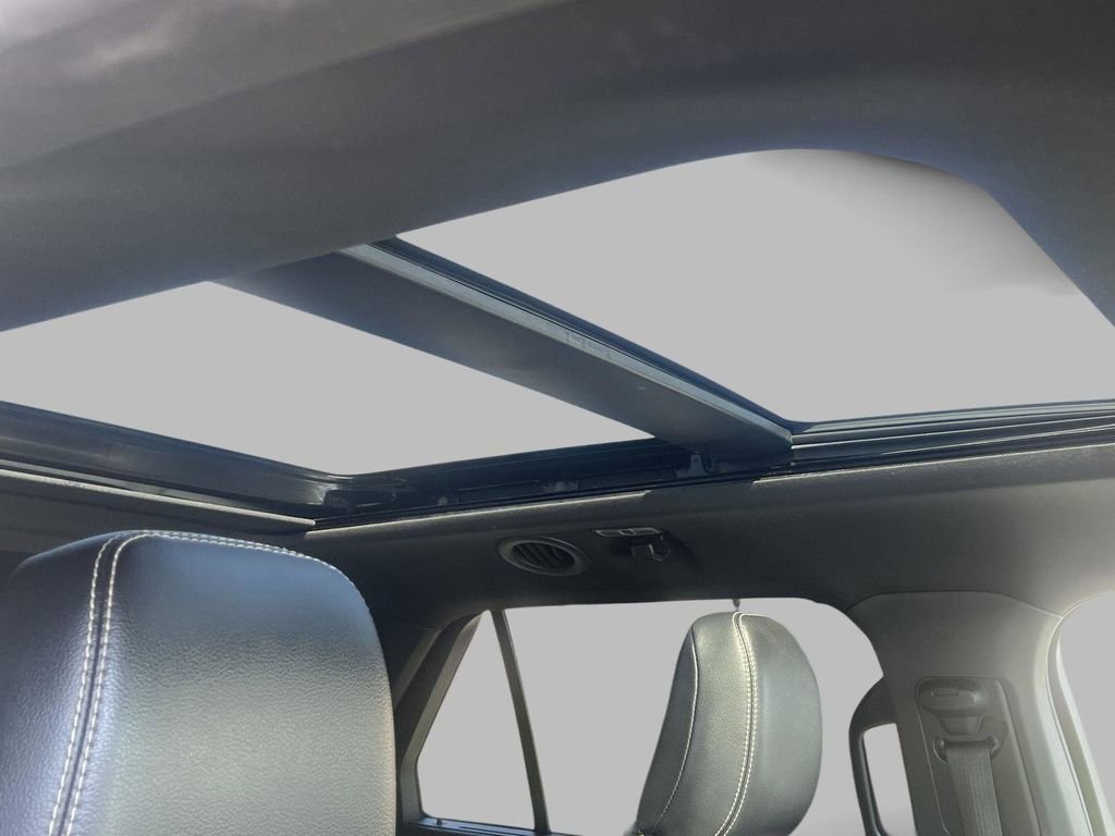 Certified 2020 Ford Explorer ST w/ Premium Technology Package image 18