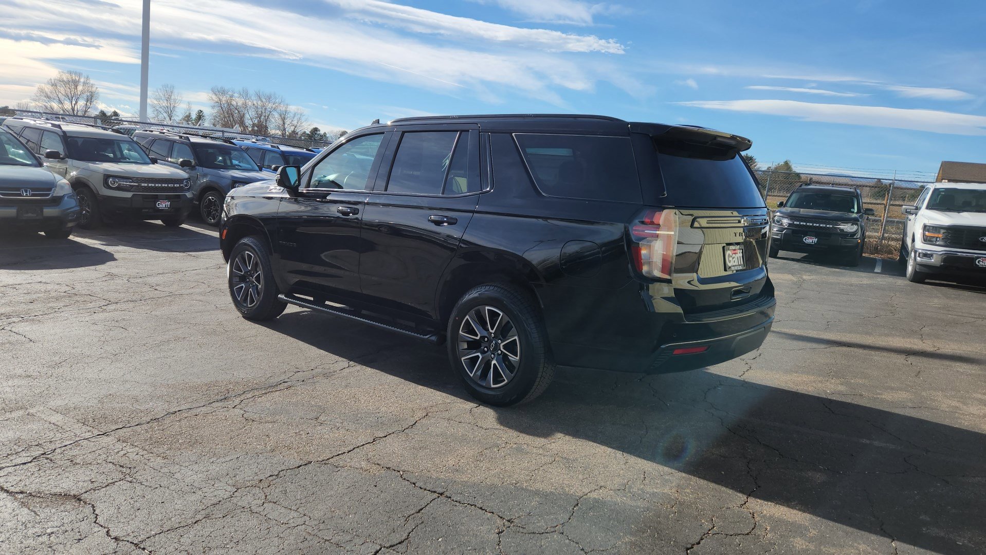 Used 2022 Chevrolet Tahoe Z71 w/ Luxury Package image 9