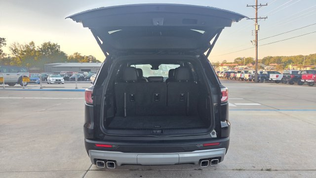 Used 2026 GMC Acadia Elevation w/ Elevation Premium Package FWD image 7