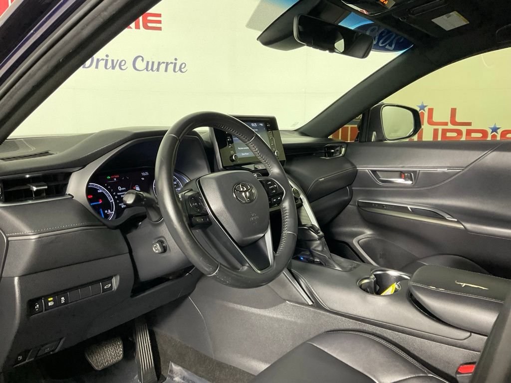 Used 2022 Toyota Venza XLE AWD/4WD image 13