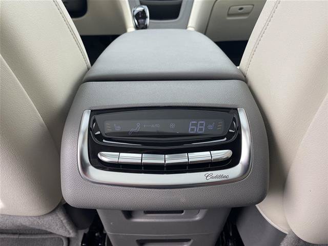 Used 2022 Cadillac XT6 Premium Luxury w/ Technology Package AWD/4WD image 21