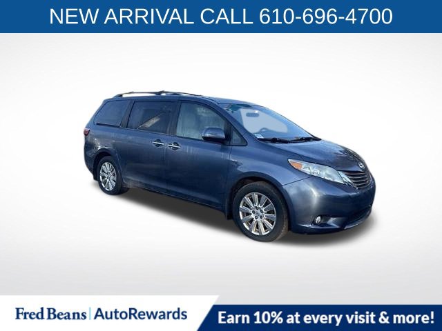 Used 2017 Toyota Sienna XLE AWD/4WD image 1
