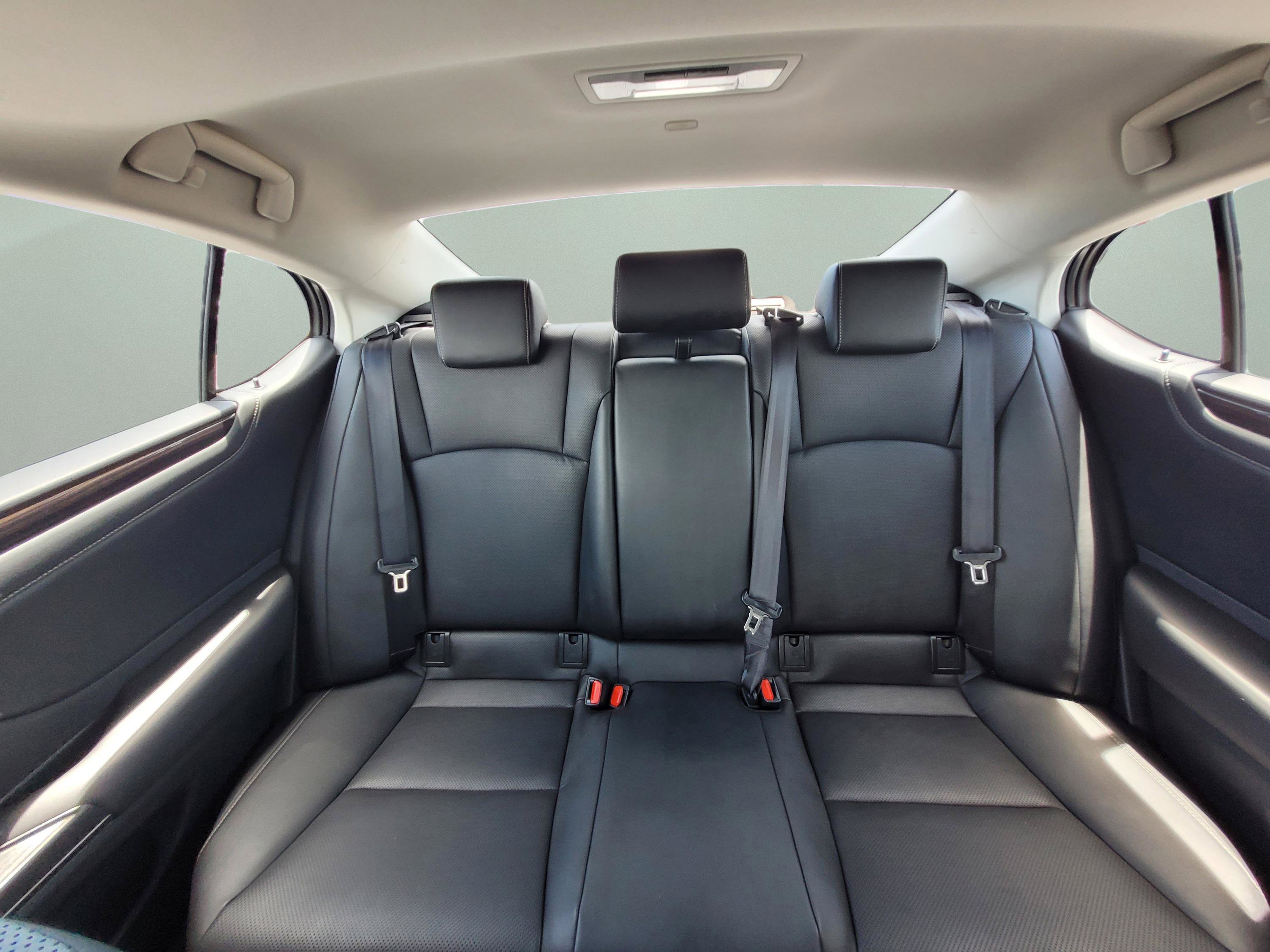 Used 2019 Lexus ES 350 w/ Premium Package FWD image 17