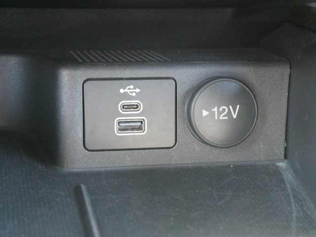 Certified 2025 Ford Escape ST-Line AWD/4WD image 24
