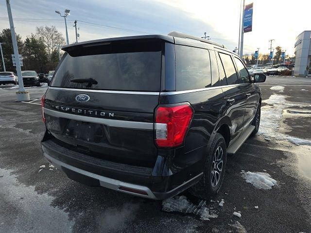 Certified 2024 Ford Expedition XLT image 5