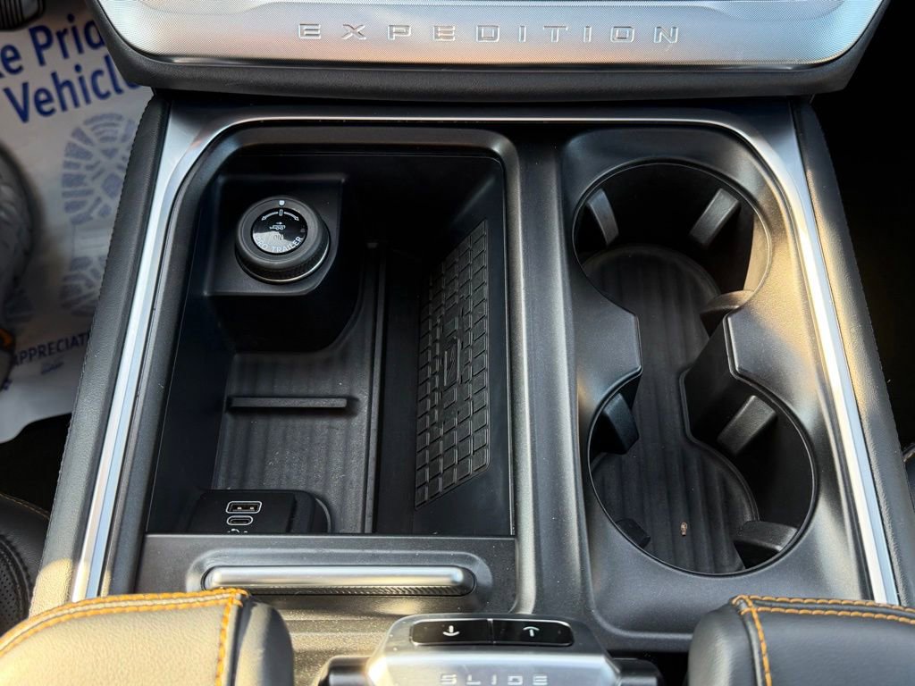 Certified 2025 Ford Expedition Tremor AWD/4WD image 39