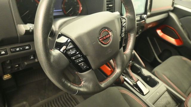 Used 2022 Nissan Frontier PRO-4X AWD/4WD image 16