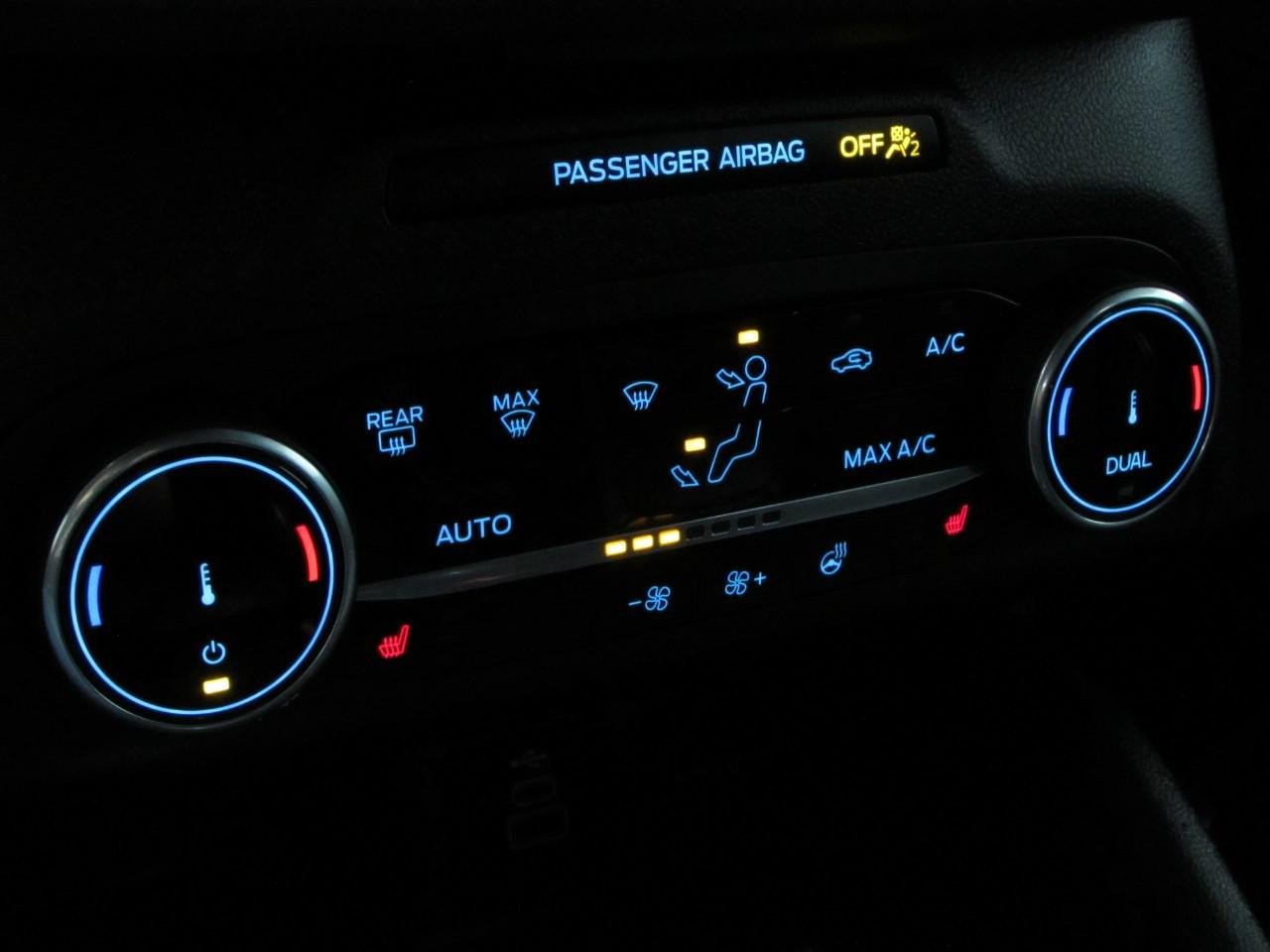 Certified 2025 Ford Escape ST-Line Select AWD/4WD image 31