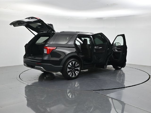 Certified 2025 Ford Explorer Platinum w/ LUX Leather Package AWD/4WD image 54