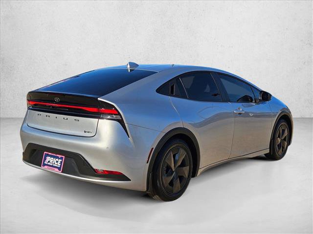 Used 2024 Toyota Prius LE FWD image 5