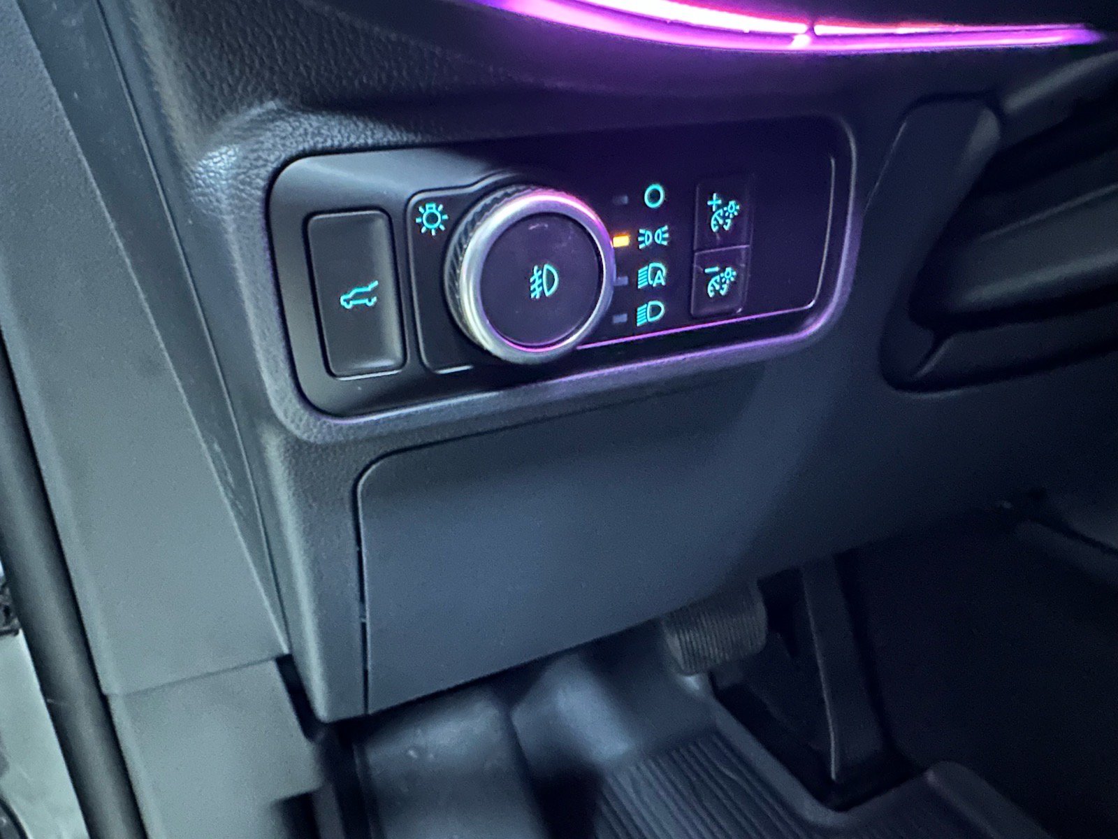 Certified 2025 Ford Explorer ST RWD image 32
