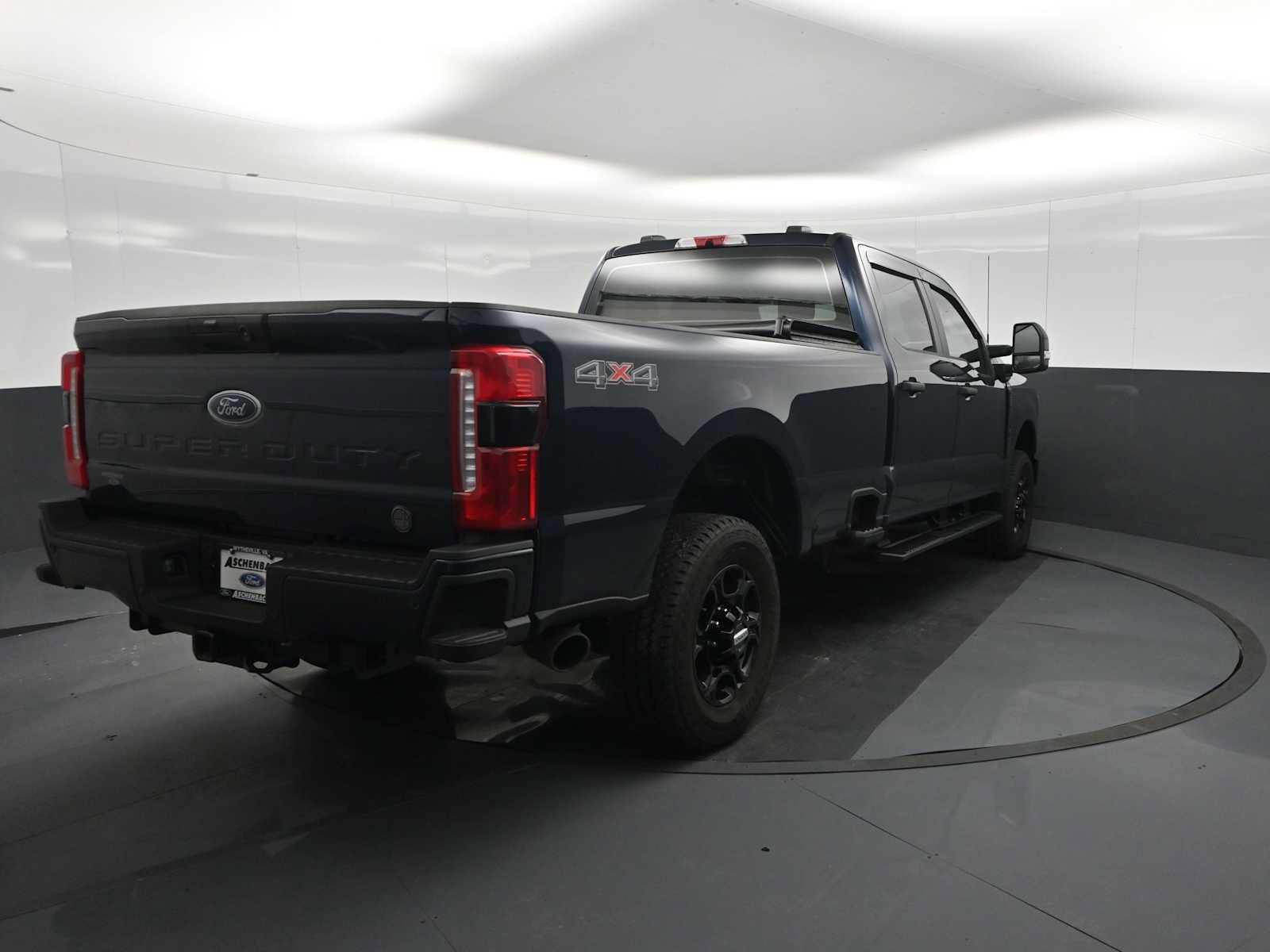 Certified 2024 Ford F250 XL w/ STX Appearance Package AWD/4WD image 8