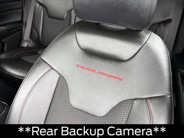 Used 2022 Jeep Compass Trailhawk w/ Trailhawk Convenience Group AWD/4WD image 15