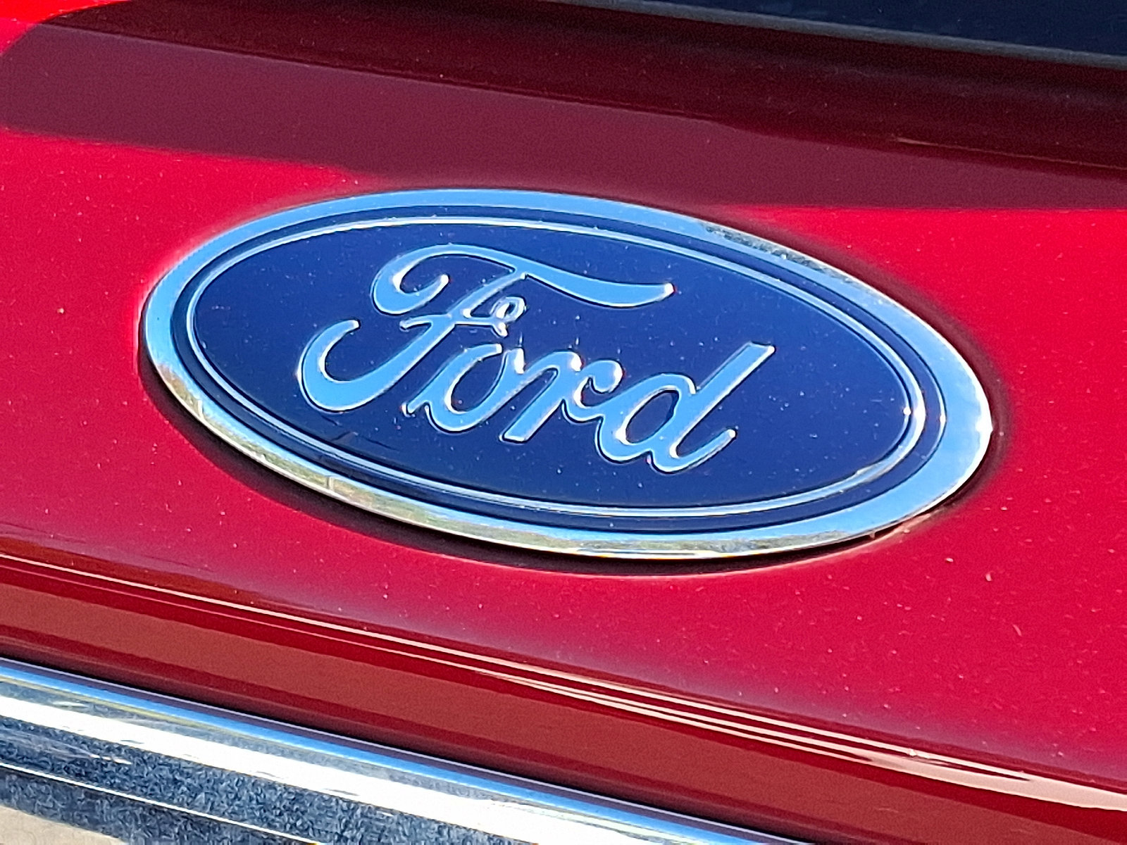 Certified 2020 Ford Explorer XLT w/ Comfort Package image 31