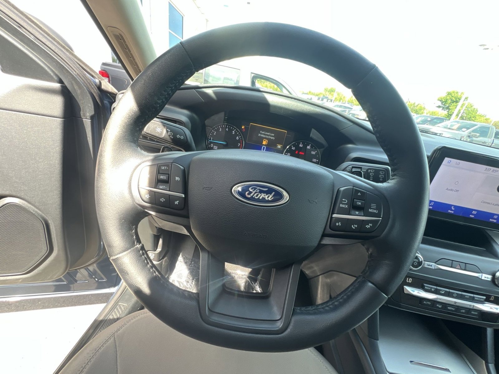 Certified 2020 Ford Explorer XLT w/ Class III Trailer Tow Package AWD/4WD image 24