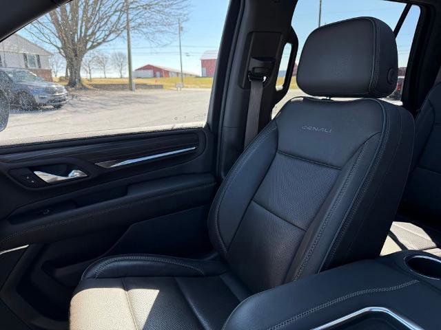 Used 2023 GMC Yukon Denali w/ Max Trailering Package image 28