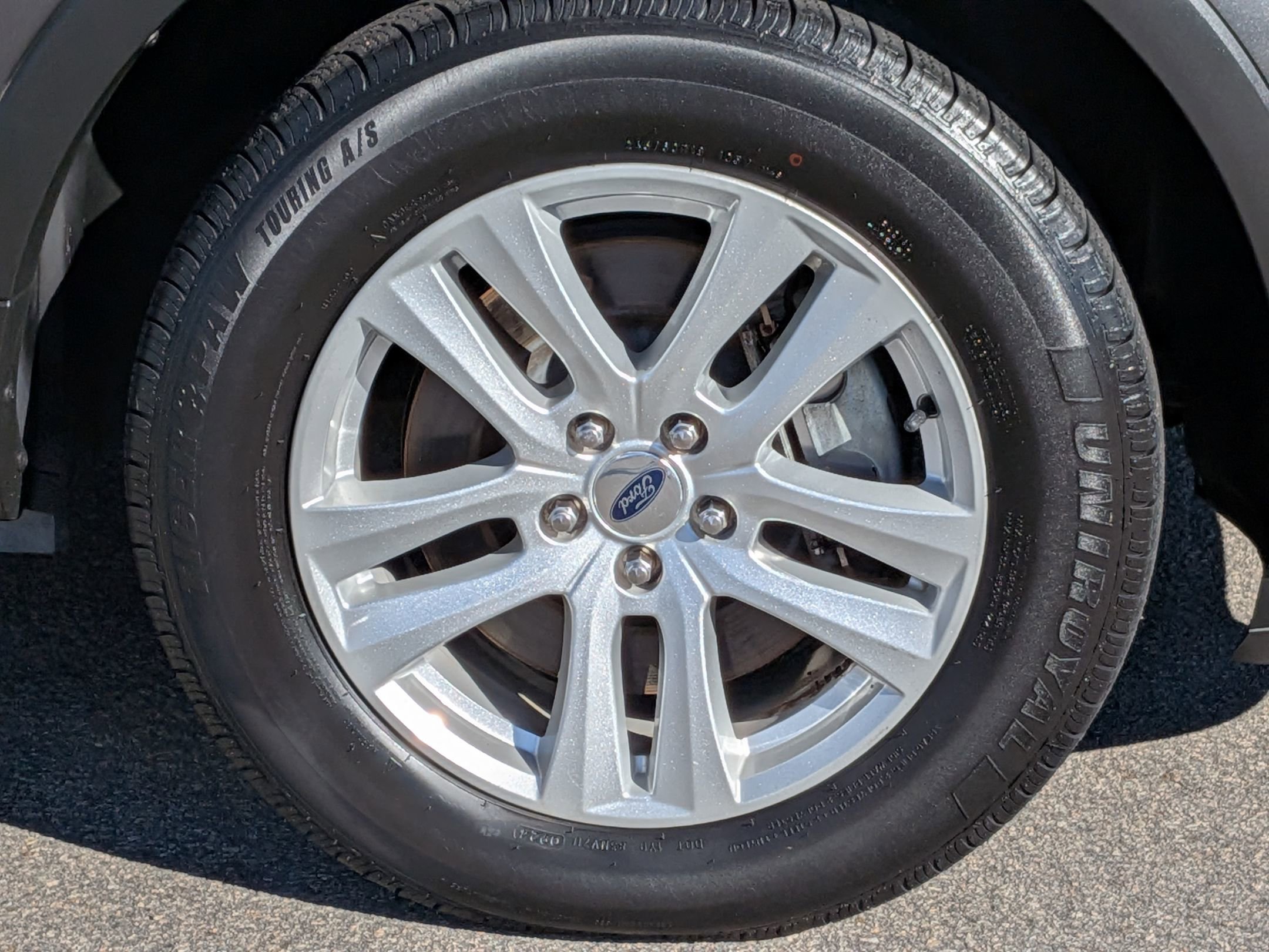 Certified 2019 Ford Explorer XLT w/ Equipment Group 201A image 11