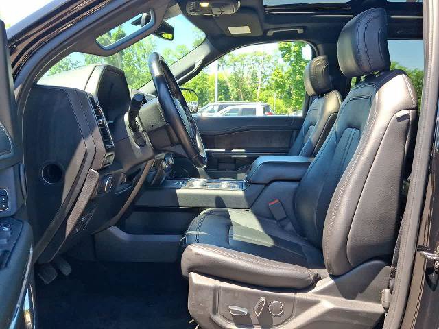 Certified 2018 Ford Expedition Limited w/ Equipment Group 302A AWD/4WD image 17