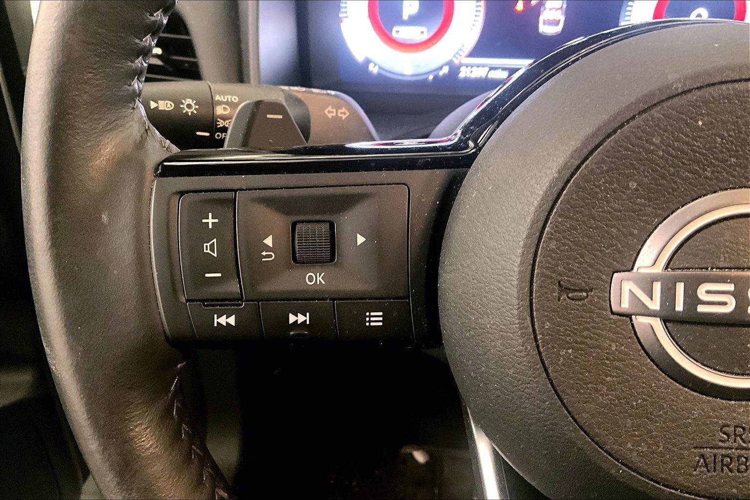 Used 2023 Nissan Rogue Platinum image 17