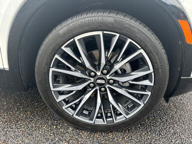 Used 2025 Cadillac XT4 Sport FWD image 8