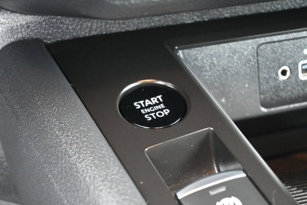 Used 2025 Nissan Kicks S FWD image 13