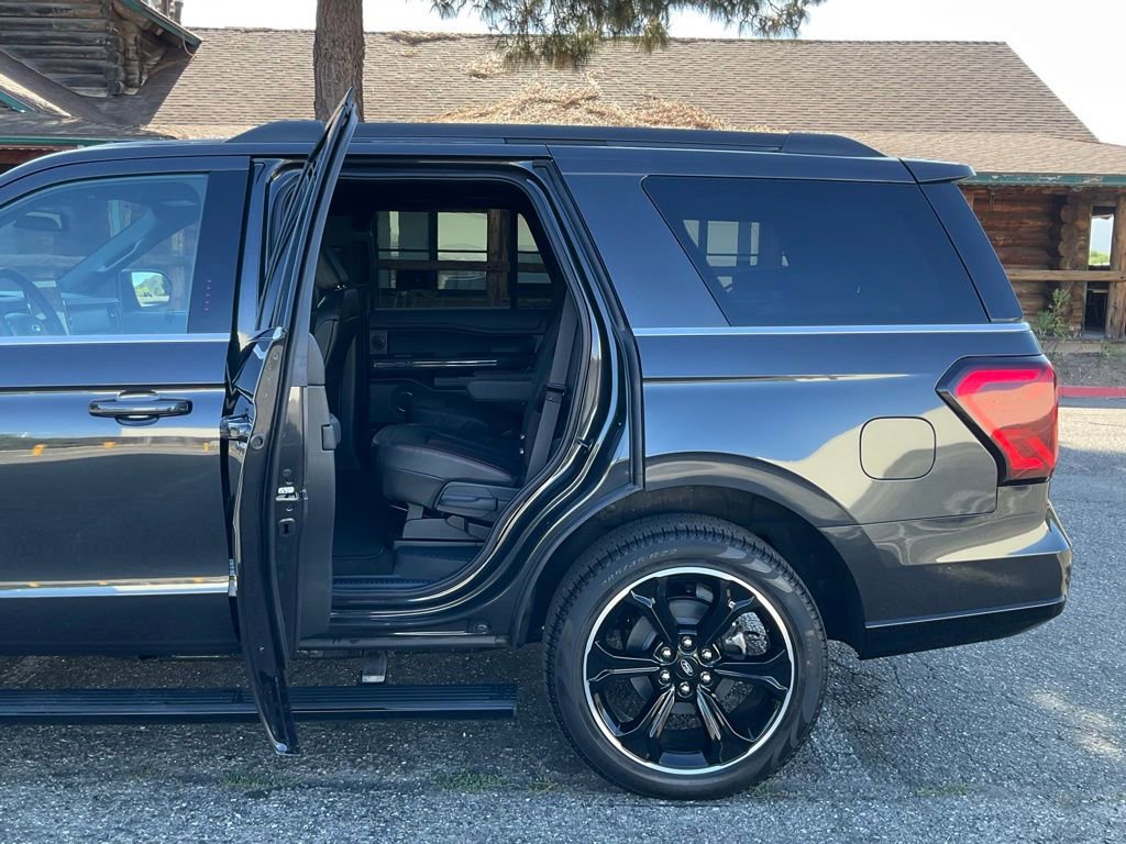 Certified 2024 Ford Expedition Limited image 53