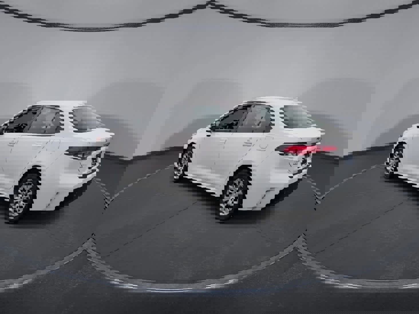 Used 2023 Toyota Corolla LE image 6