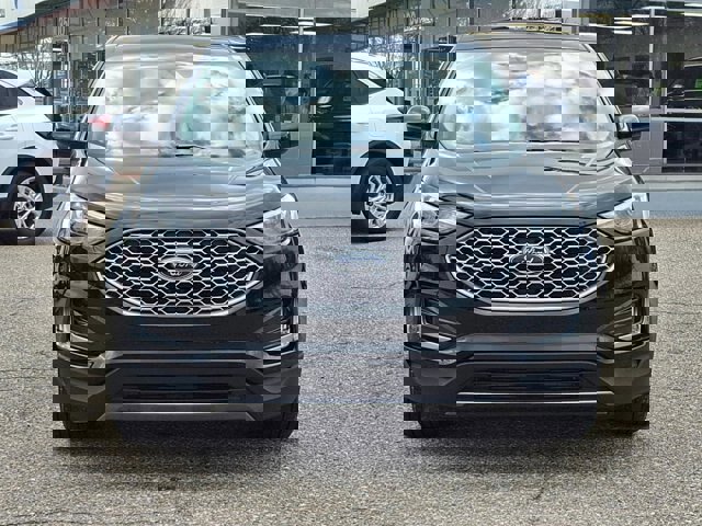 Certified 2024 Ford Edge SEL w/ Convenience Package image 4