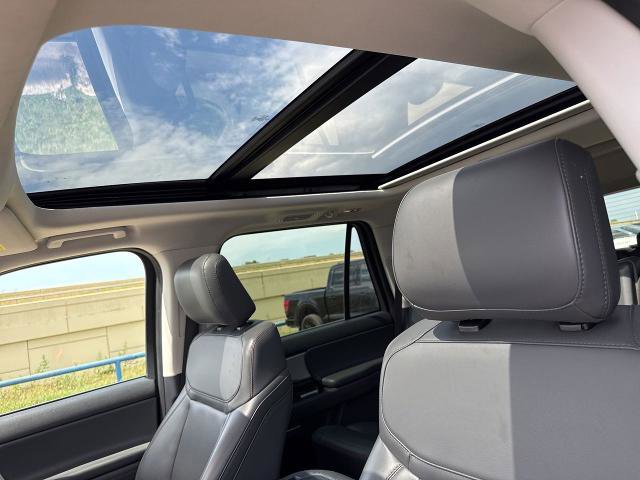 Certified 2025 Ford Expedition Active AWD/4WD image 21