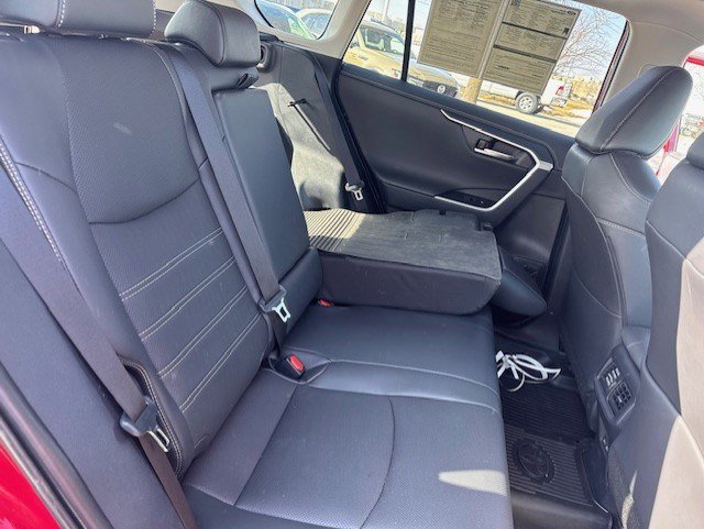 Used 2025 Toyota RAV4 Limited w/ Weather Package image 31