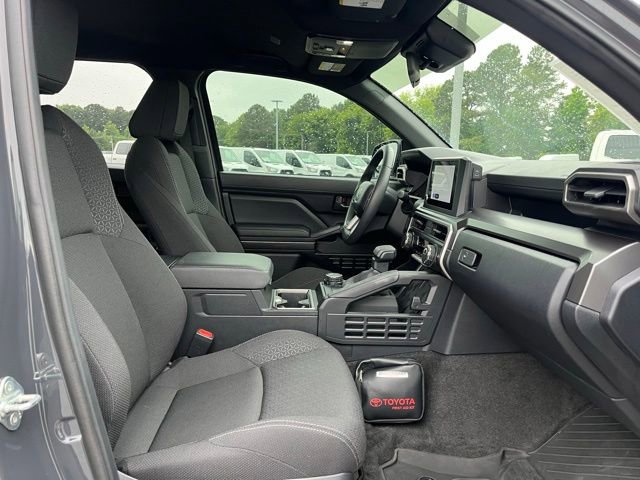 Used 2025 Toyota 4Runner SR5 AWD/4WD image 11