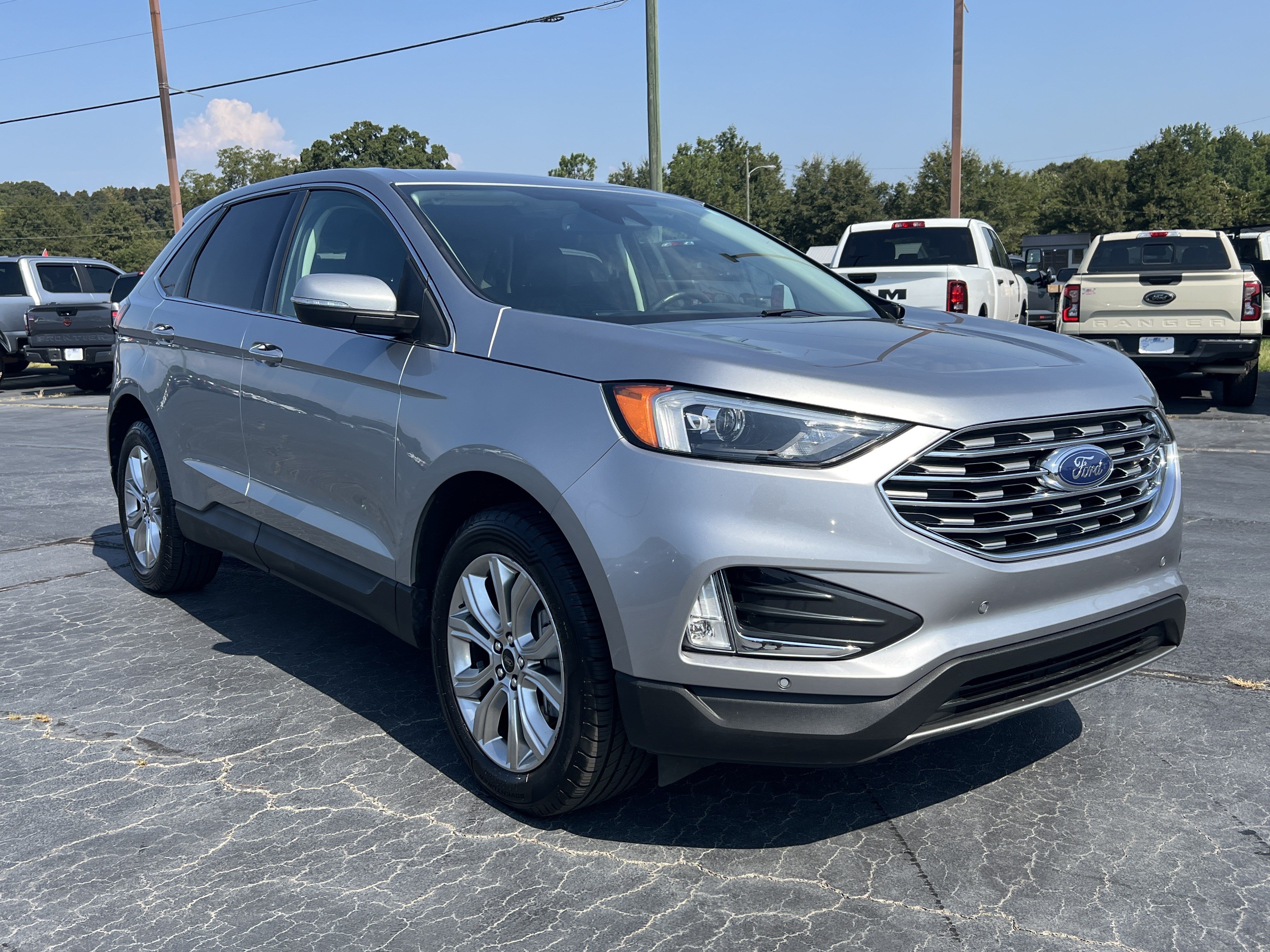 Certified 2024 Ford Edge Titanium AWD/4WD image 4