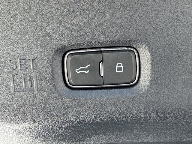 Certified 2025 Ford Expedition Active image 33