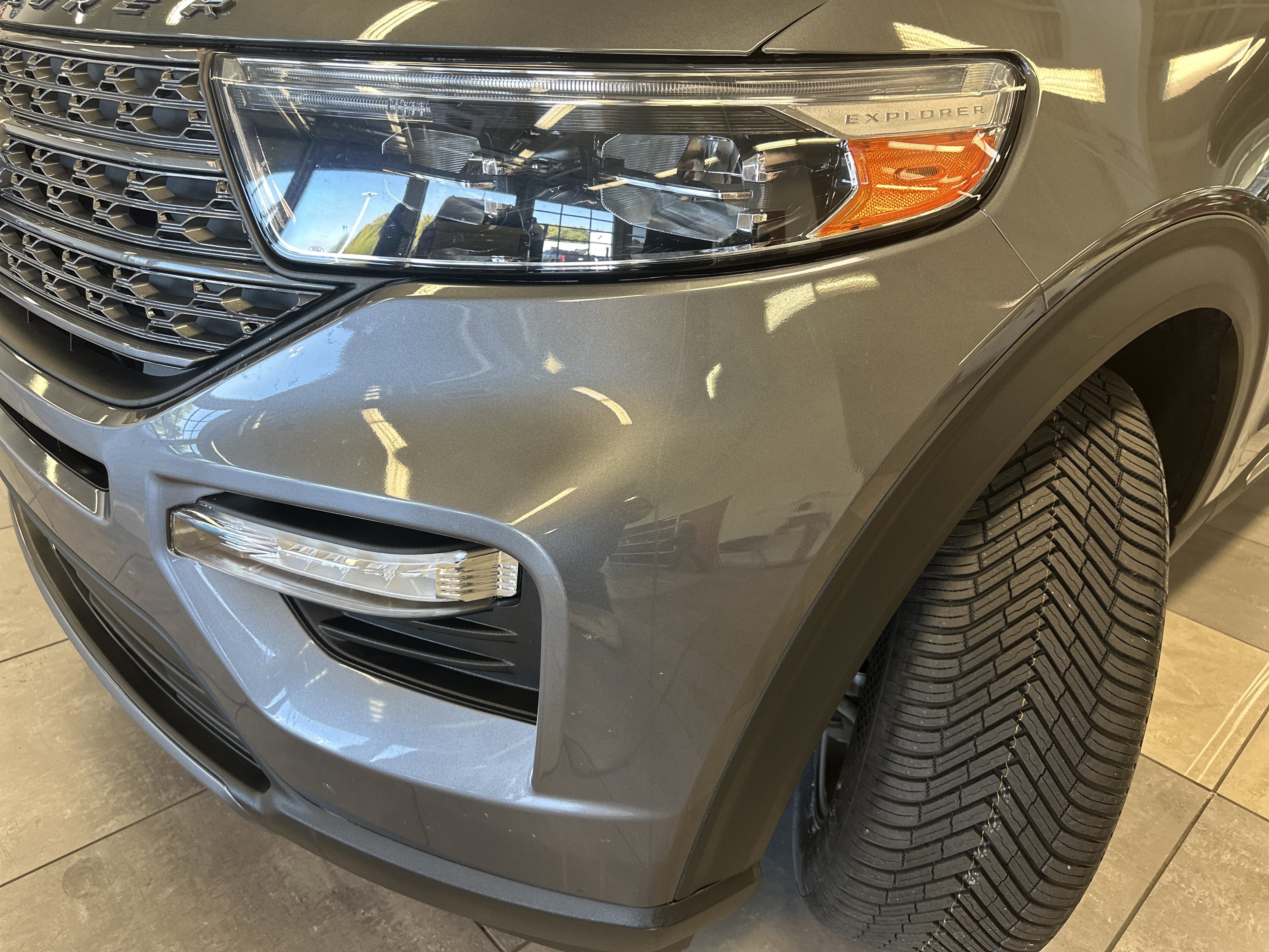 Certified 2022 Ford Explorer XLT w/ Equipment Group 202A image 21