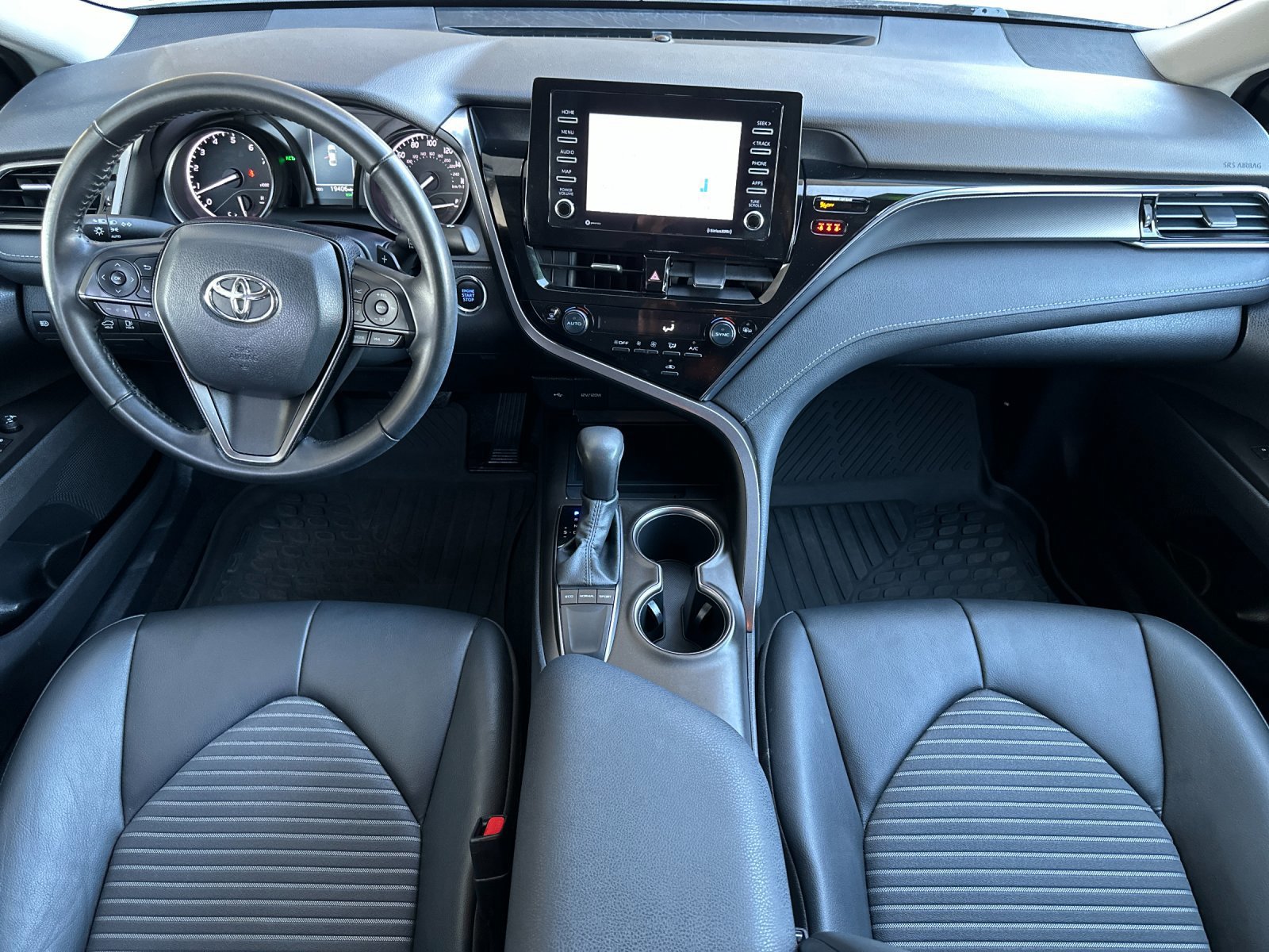 Used 2023 Toyota Camry SE image 13