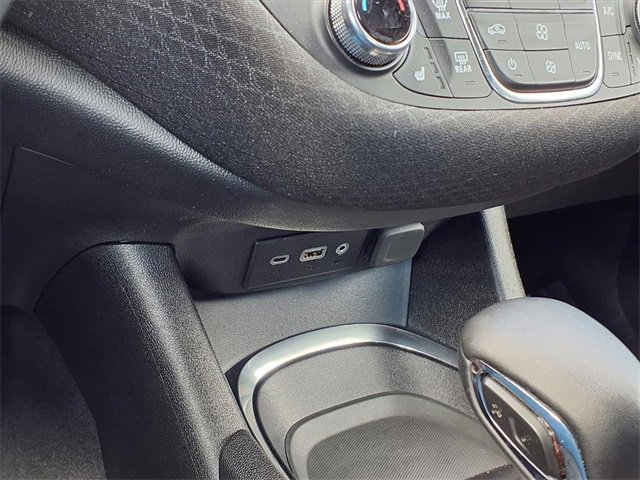 Used 2024 Chevrolet Malibu LT w/ Sport Edition image 17