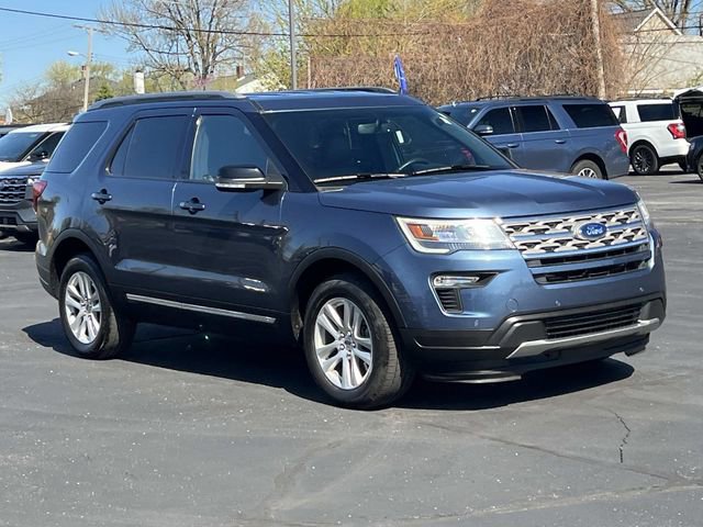 Certified 2018 Ford Explorer XLT w/ Equipment Group 202A image 7