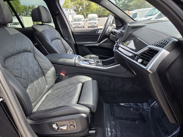 Used 2025 BMW X5 M60i w/ Parking Assistance Package AWD/4WD image 19