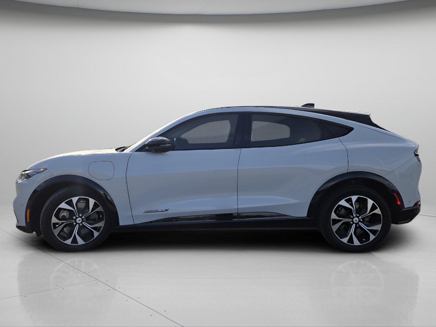 Certified 2023 Ford Mustang Mach-E Premium AWD/4WD image 19