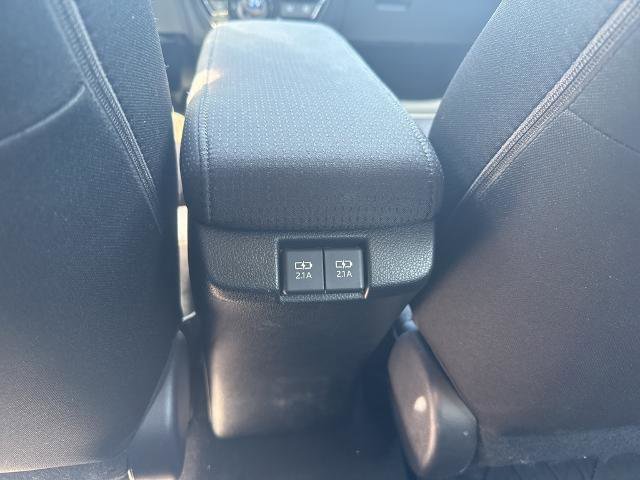 Used 2020 Toyota Prius LE image 20