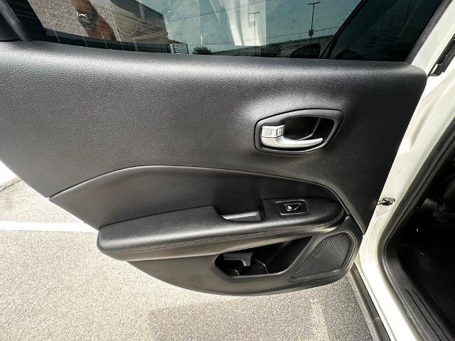 Used 2020 Jeep Compass Latitude FWD image 18