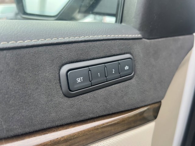 Used 2019 Cadillac Escalade Luxury image 8