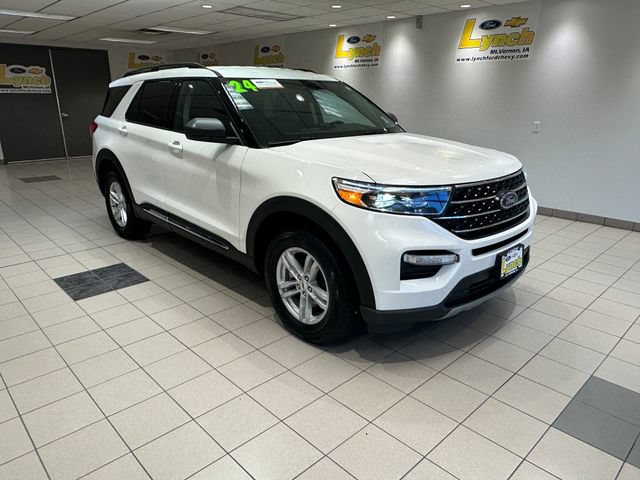 Certified 2024 Ford Explorer XLT w/ Equipment Group 202A