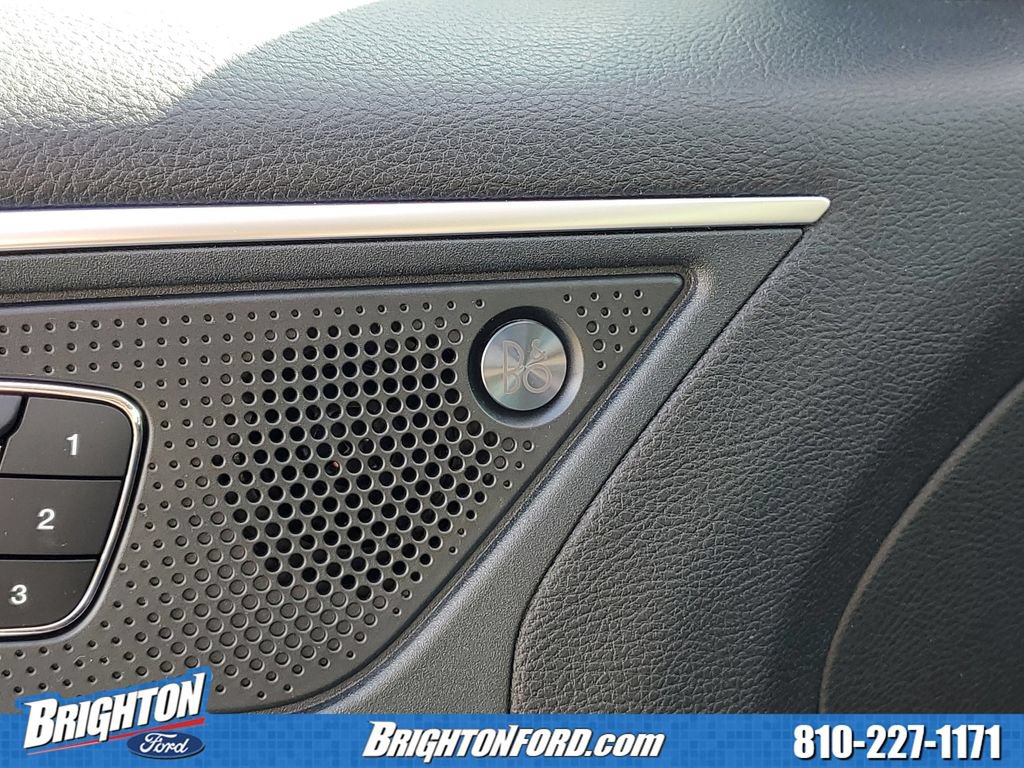 Certified 2024 Ford Edge Titanium w/ Equipment Group 301A AWD/4WD image 19